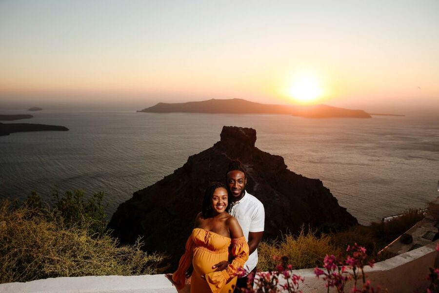 Santorini: Photo Shoot with a Private Vacation Photographer - Price and value for $296 per group (up to 8 people)