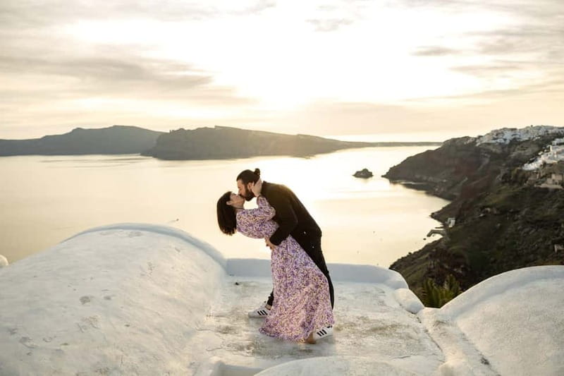 Santorini: Photo Tour With Professional Photographer - Stop-by-Stop: What Each Location Brings (and How to Handle It)