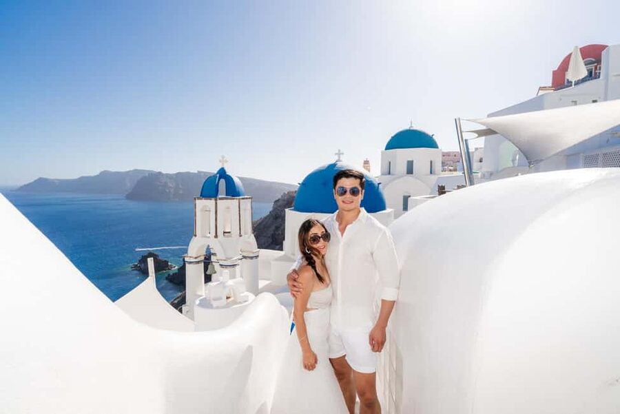 Santorini Photoshoot: Imerovigli or Fira - Key Things That Make This Photoshoot Worth It