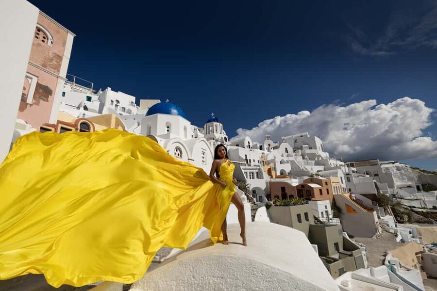 Santorini: Private Flying Dress Photoshoot at Iconic Spots - FAQ