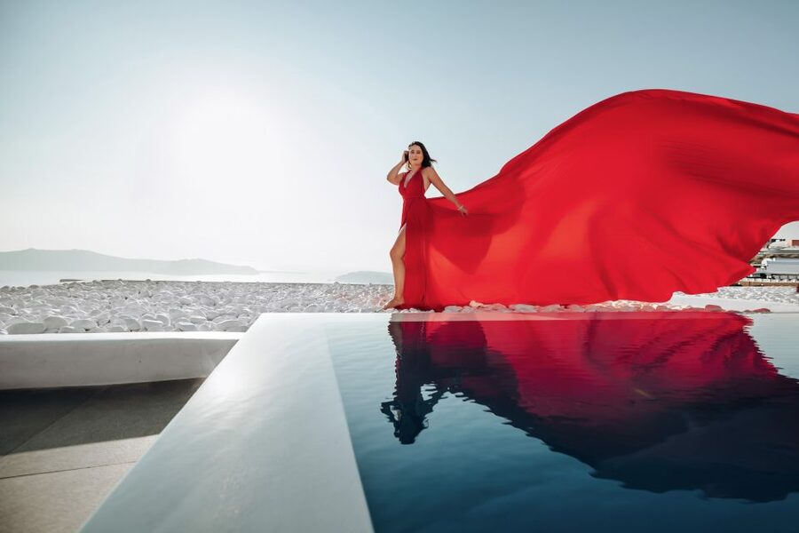 Santorini: Private Flying Dress Photoshoot Experience - Editing timeline: when you’ll see your first results