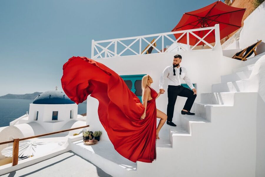 Santorini: Private Flying Dress Photoshoot Experience - The wardrobe: plain-color dress included, special effects cost extra