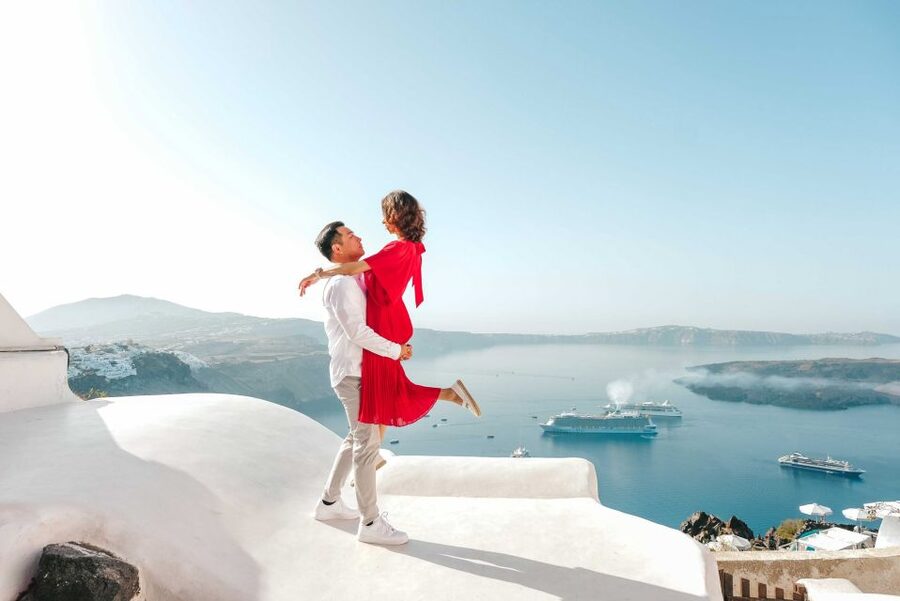 Santorini Private Photoshoot - Quick Practical Tips Before You Go