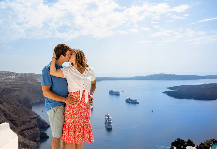 Santorini: Private Photoshoot Tour by a Pro Photographer - Should you book this private Santorini photoshoot?