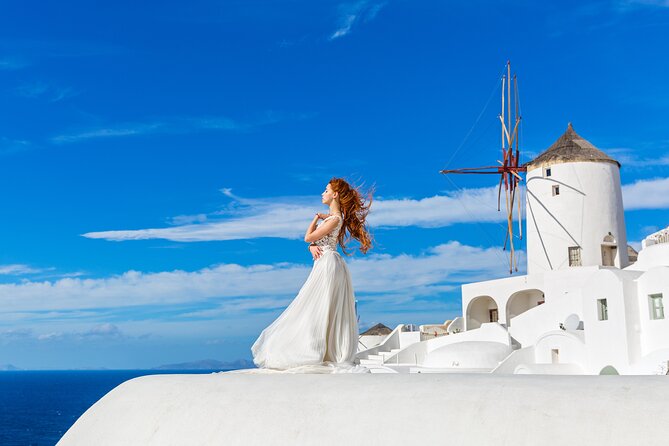 Santorini Private Photoshoot Tour by a Professional Photographer - FAQ