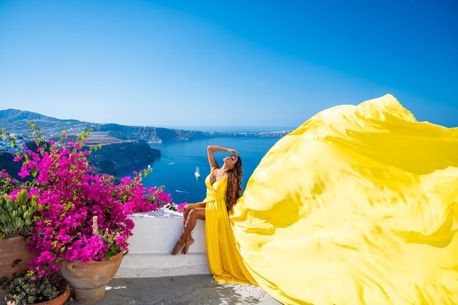 Santorini: Proffessional Flying Dress Photoshoot - Should you book this Santorini flying dress photoshoot?