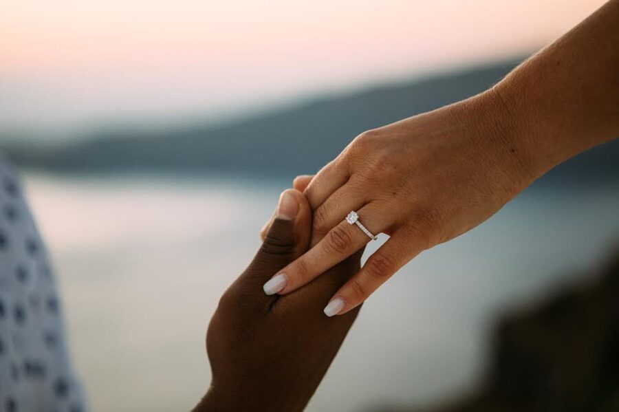 Santorini Proposal: A Luxury Photoshoot for Your Yes! Moment - Why This Proposal Photoshoot Fits Santorini So Well