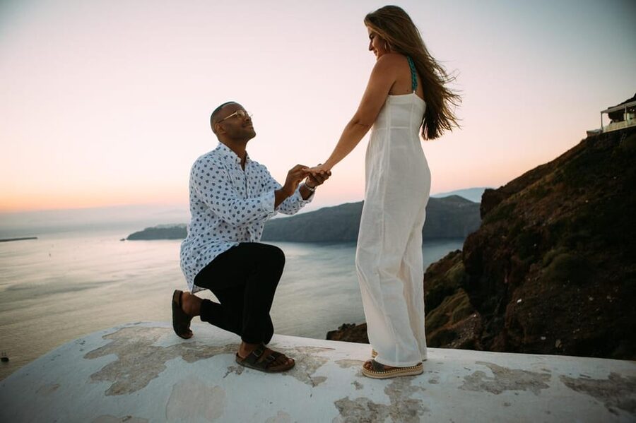 Santorini Proposal: A Luxury Photoshoot for Your Yes! Moment - Why the Price Can Actually Feel Reasonable Here