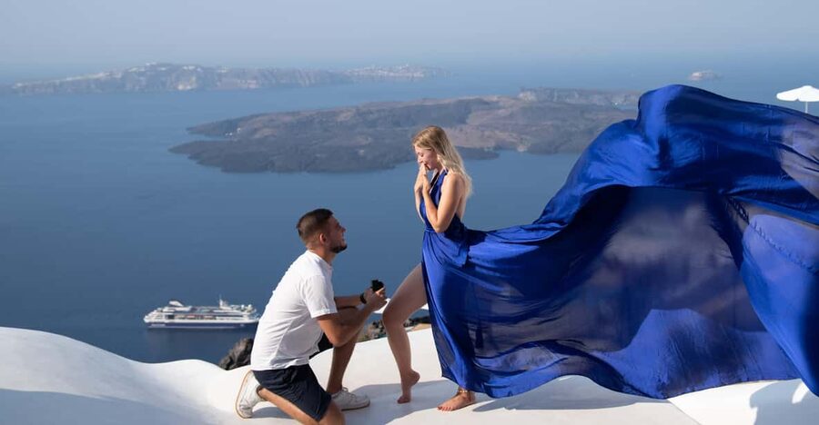 Santorini: Proposal Photoshoot l Private Entry to blue Dome - What’s Not Included (So You Don’t Get Surprised)