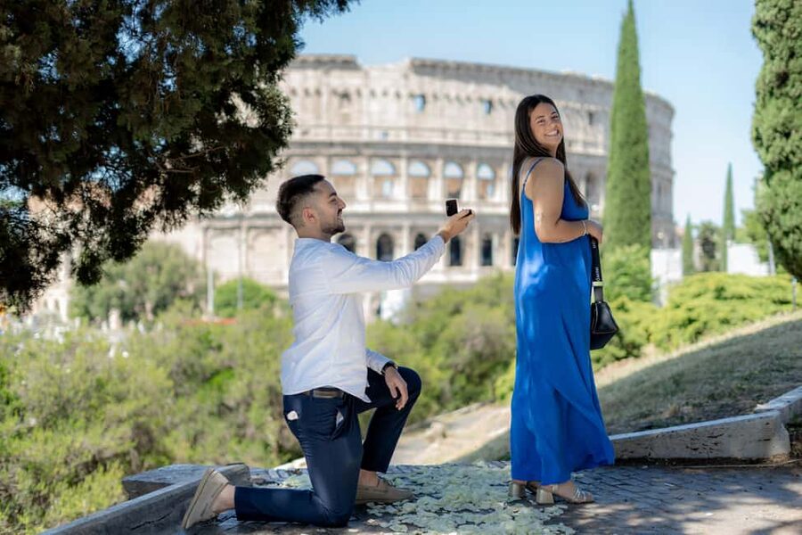Secret Proposal Photoshoot in Rome + Reel - Key Points That Make This Work Well
