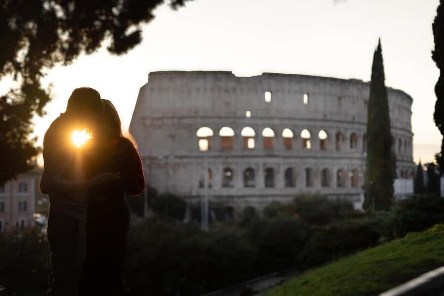 Secret Proposal Photoshoot in Rome + Reel - How the Photographer Directs You (and Still Lets It Feel Real)