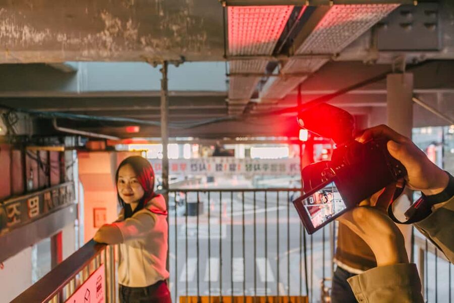 Seoul: Street Photoshoot and Hidden Gem History Walking Tour - The second Sewoon Arcade pass and the extra photo stop: it’s not random