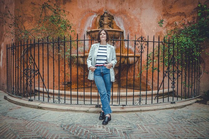 Seville Personalized and Professional Photoshoot - Parque María Luisa Second Stop and the Outfit-Switch Advantage