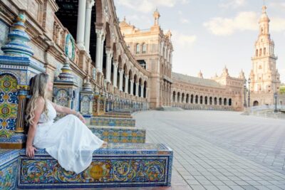 Seville: Professional Photoshoot - Meeting at Torre Norte: start calm, not chaotic