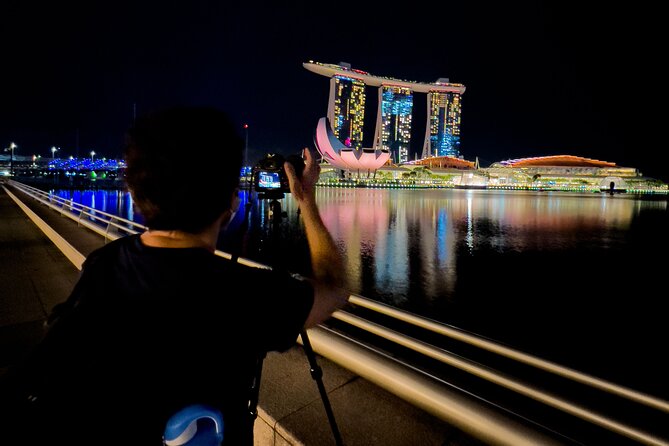 Singapore Night Photography Workshop - Practical logistics: meeting time, mobile ticket, and transit-friendly start