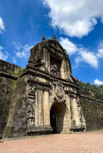 Solo Traveler Friendly Manila Walk w/ Mobile Photography - Starting at Manila Cathedral: your Intramuros anchor