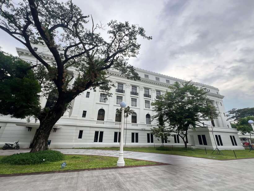 Solo Traveler Friendly Manila Walk w/ Mobile Photography - Rizal Park and the National Museums: where learning meets great frames