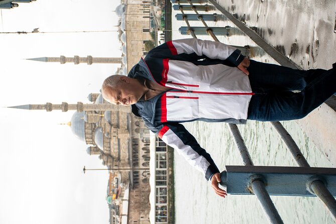 Special Photoshoot in Istanbul - Eminönü Square to Yeni Camii: iconic scenes without the photo headache