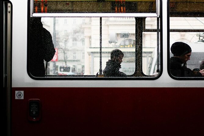 Street photography Vienna - Auto vs manual: the hands-on payoff you’ll feel immediately