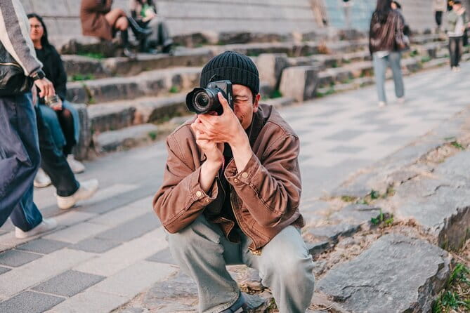 Street photoshoot and Seoul Hidden gem History Walking Tour - Jongno 3-ga to royal Seoul at 5:30 pm