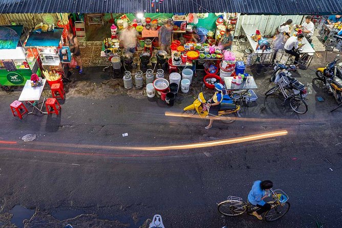 Sundown in the Colony Photo Tour - Stop 2: Ho Thi Ky flower market lights and street-food color