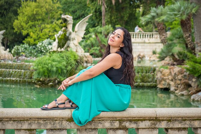 Sunny Barcelona Photoshoot - Photographers Matter: Mabel and Brayan’s Hands-On Direction