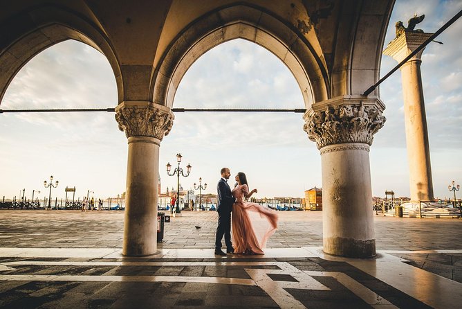 Sunrise Couple Photoshoot Tour - Sunrise Couple Photoshoot in Venice: Why the Timing Matters