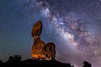 Sunset and Night Photography in Arches National Park - Getting there from Moab: pickup, gear, and the 4-seat reality