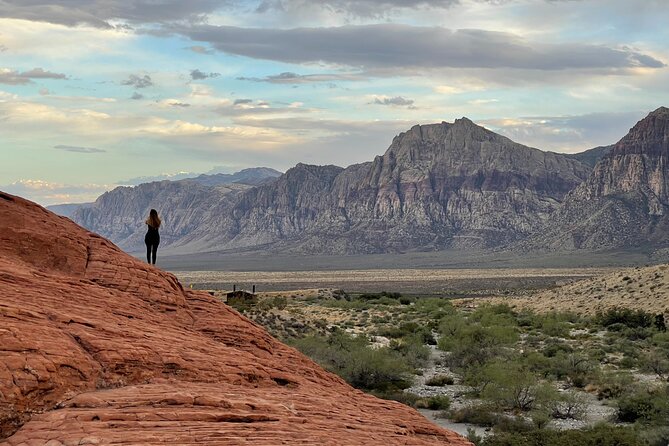 Sunset Hike and Photography Tour near Red Rock with Optional 7 Magic Mountains - Spring Mountain Ranch State Park: where the sandstone does the talking