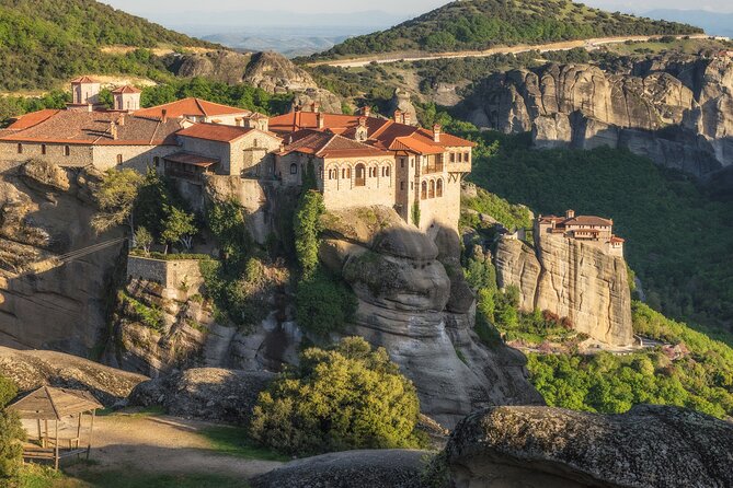 Sunset Meteora Photo Tour - Stop 1 at Meteora: Outside Views of All Six Monasteries
