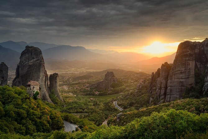 Sunset Meteora Photo Tour - Small Group (Max 4) Means Faster Feedback and Better Photos