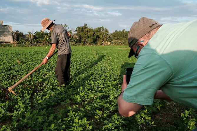 Sunset photo tour with the farmers - Hoi An farmers at sunset: what makes this tour worth it