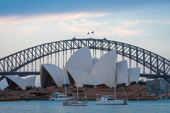 Sydney Photography Masterclass - Private Photography Lesson - Cahill Expressway and Mrs Macquarie’s Chair: night photos with depth