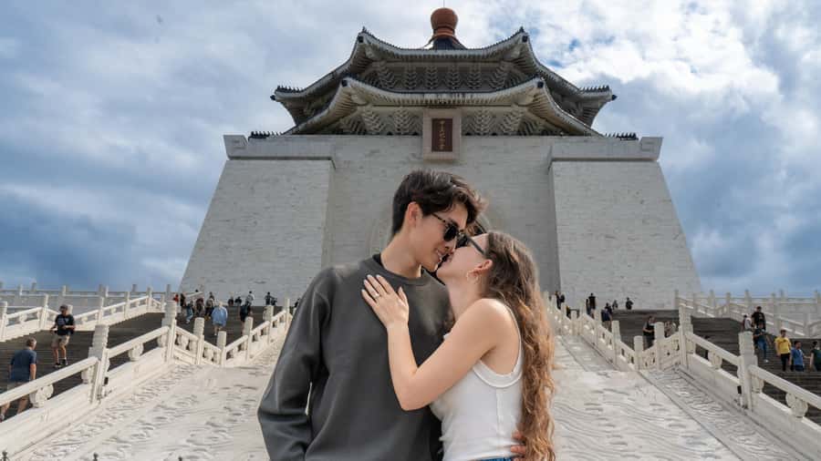 Taiwan Taipei: VIP Photoshoot with Taiwan Photographer - The Big Picture: What This Shoot Does Well