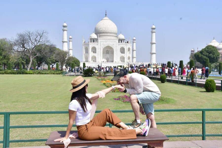 Taj Mahal with Professional Photoshoot - Getting inside faster with skip-the-line entry