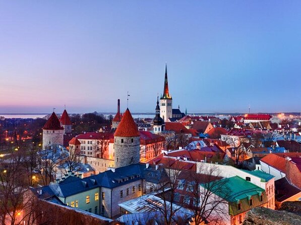 Tallinn 1 Hour Romantic Photo Tour - Quick hits before you go