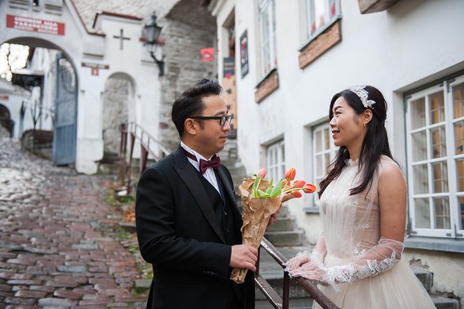Tallinn 1 Hour Romantic Photo Tour - Why a 1-Hour Tallinn Old Town Photo Tour Works