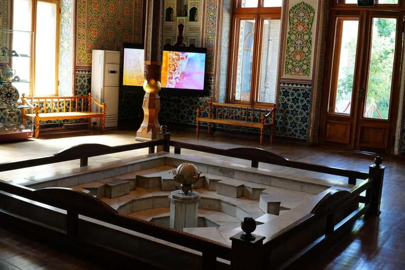 Tashkent: City Tour with Pro Photography, Lunch & Dinner - Museum of Victims of Political Repression: A Sobering Pause