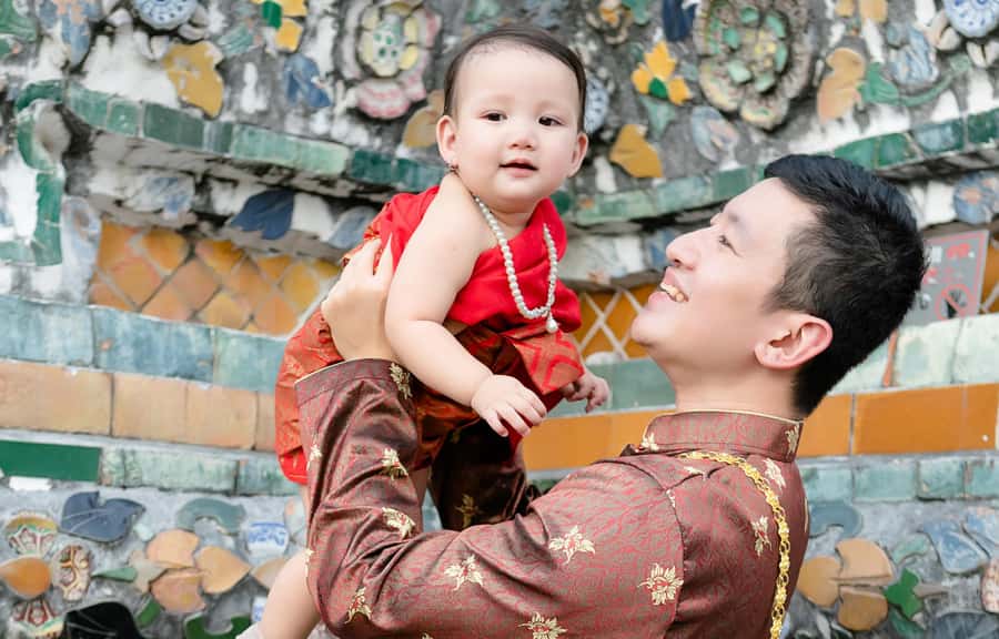 Thai Costume Photographer at Wat Arun/Pho in Bangkok - Should You Book the Thai Costume Photoshoot at Wat Arun?