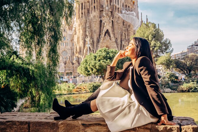 Timeless Barcelona: Your Personal Photoshoot - Value: $71.90 per Group for Up to 15