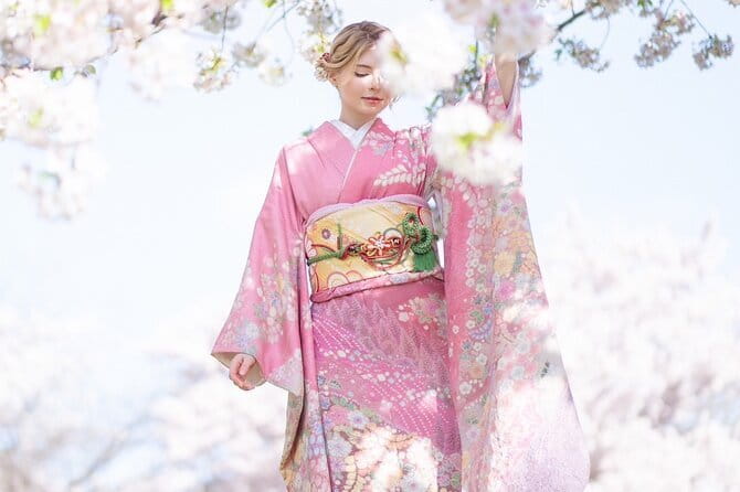 Tokyo Authentic Kimono Rental in Asakusa with Photography Option - Getting dressed at Yae Kimono Rental Asakusa (the part you’ll be glad is handled)