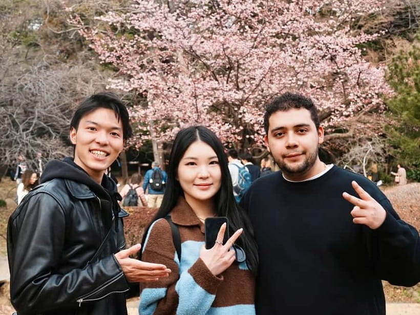Tokyo: Customized Private Historical Guided Photoshoot Tour - Shrines and old-city Tokyo: Asakusa and Meiji Jingu moments