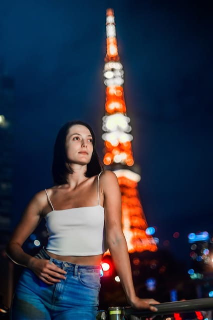 Tokyo Private photo tour with Nightstreet Neon photographer - Best for Couples, Engagements, Honeymoons, and Friend Shoots