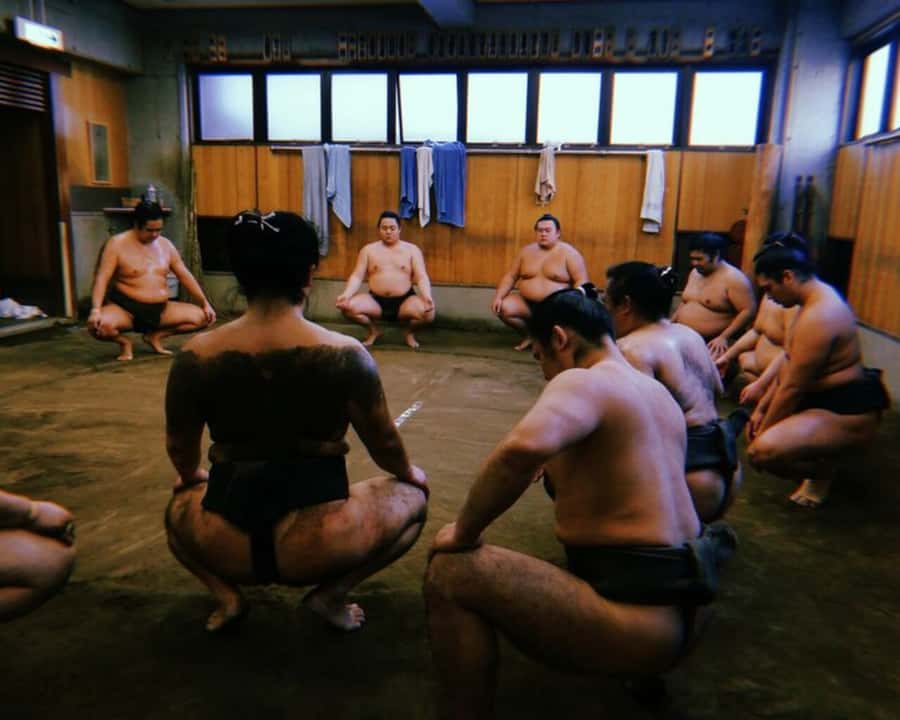 Tokyo: Sumo Morning Practice Tour in Ryogoku and Photo Shoot - The heart of the tour: watching morning practice inside a sumo stable