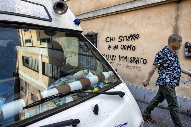 Torpignattara Photo Tour: melting pot, street art and politics - Key highlights at a glance