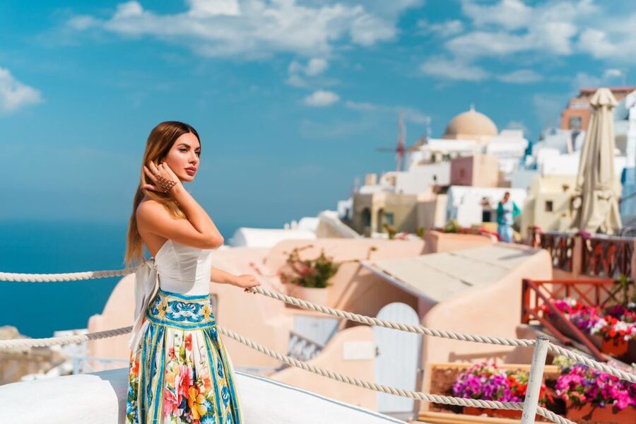 Tour Santorini with a Professional Photographer - Comfort details that keep the day fun, not tiring