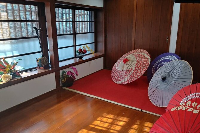 Traditional Japanese Costumes "Kimono", "Yukata", "Ryuso", "Photograph Course "Hair Set & Lipstick & Kimono & Photography" - A 1-hour kimono photo session in Naha that actually fits your day