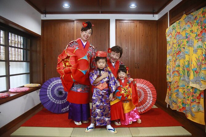 Traditional Japanese Costumes "Kimono", "Yukata", "Ryuso", "Photograph Course "Hair Set & Lipstick & Kimono & Photography" - Hair set and lipstick: what women get, and how it changes the experience