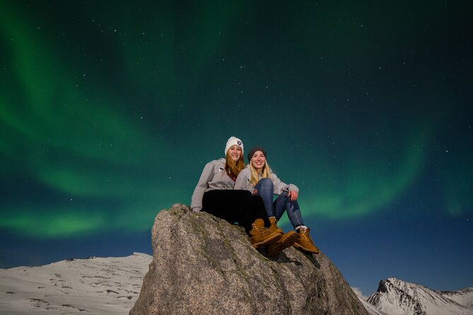 Tromsø: Aurora Magic Northern Lights Tour with Photos - The included gear and comfort items: what you’re covered for