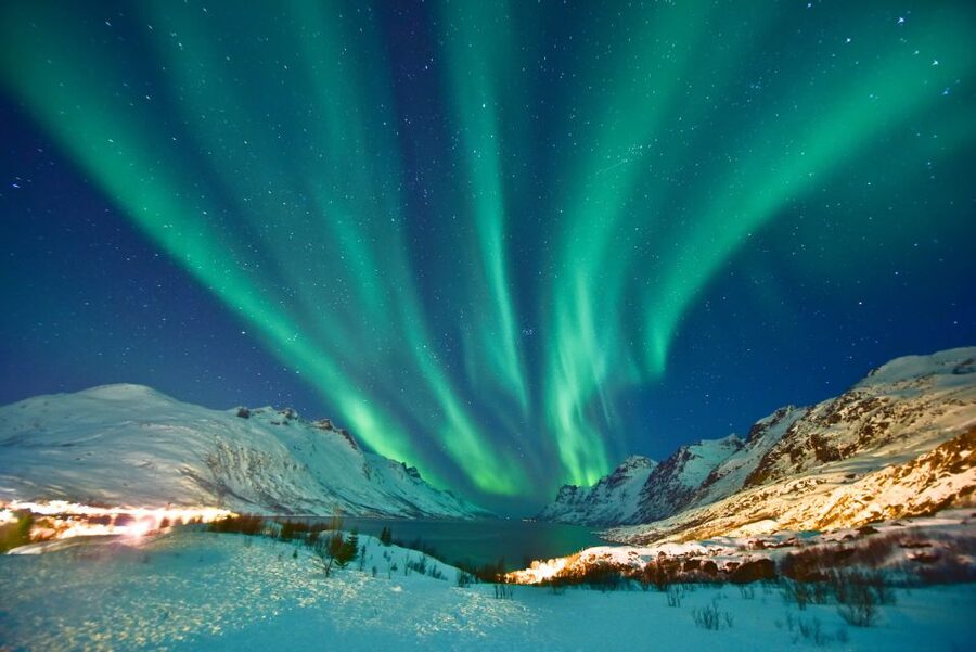 Tromso: Northern Lights Photography Tour by Bus (or miniBus) - How the Photo Tutorial Actually Helps (Phones Included)